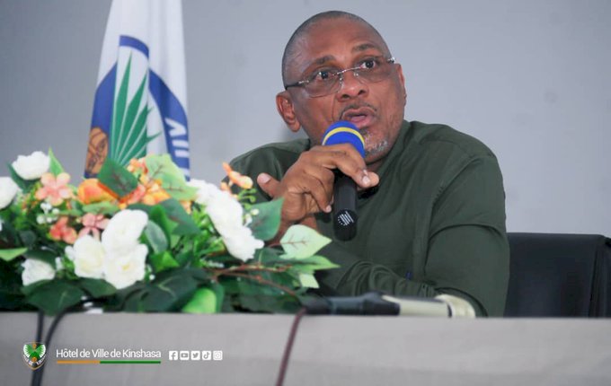 Gérard MULUMBA aux bourgmestres : "je ne suis qu'un intérimaire".