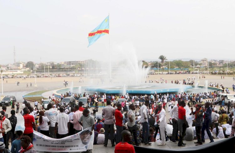 Kinshasa : difficile de circuler autour du Palais du peuple