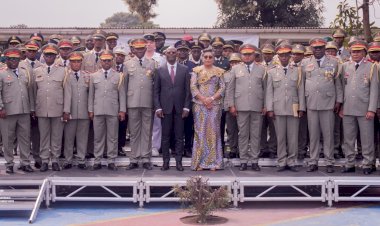 Armée : La Première ministre clôt la 4e promotion de l'école de guerre de Kinshasa