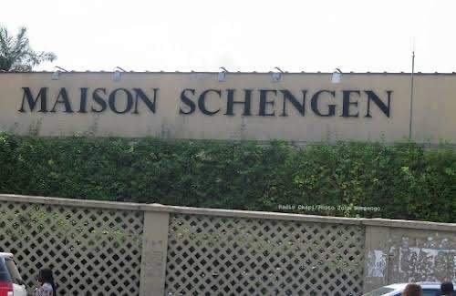 Kinshasa: l’ambassade d’Espagne annonce la disparition de plus de 50 étiquettes de visa Schengen de son coffre-fort