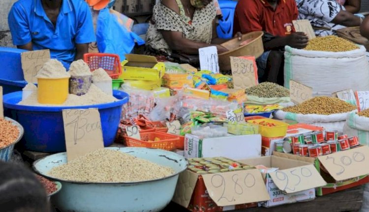 Soutien au pouvoir d’achat : Mukoko Samba en discussion avec les opérateurs économiques