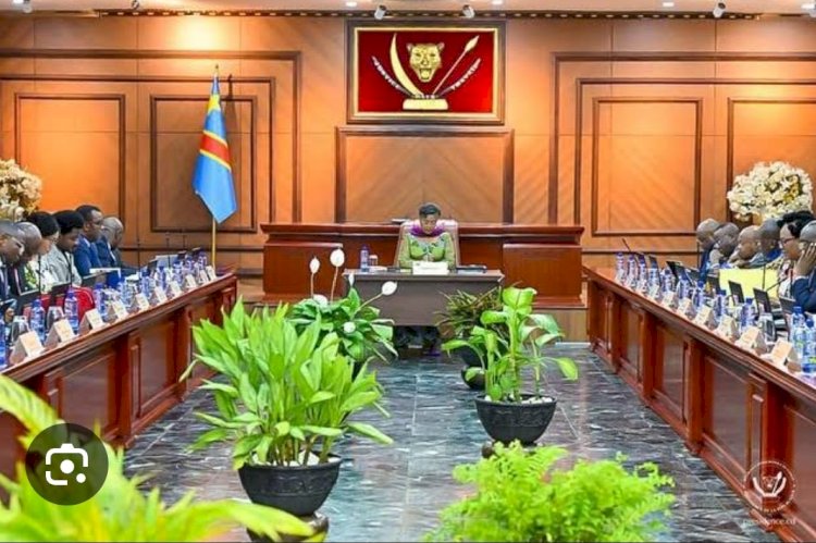 RDC: Réduction du train de vie des institutions pour soutenir les FARDC, Judith Suminwa réuni ses collègues