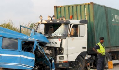 Kinshasa : Deux camions à bennes causent 3morts  sur place à Selembao