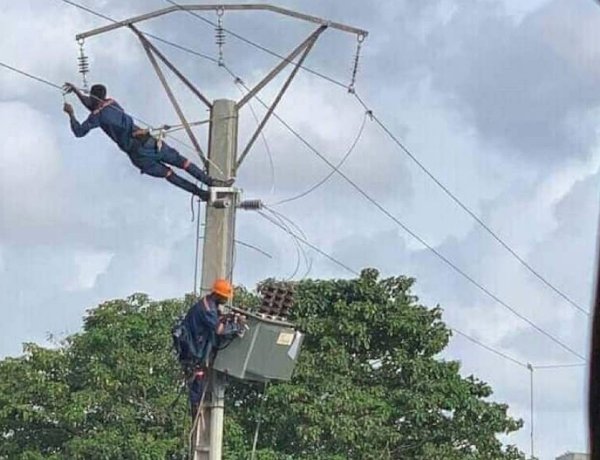 Électricité à Kinshasa: la Nouvelle Société Civile Congolaise dénonce des coupures intempestives et des délestages prolongés