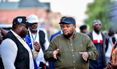 Kinshasa : le gouverneur Bumba lance les travaux de réparation des nids-de-poule et des avenues endommagées après la pluie 