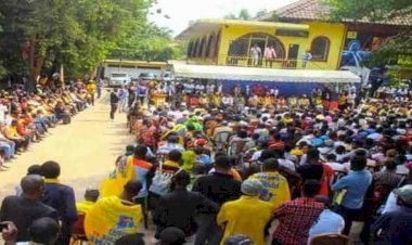 Justice : le ministre Constant Mutamba restitue l'ancien siège du PPRD à Mme Serana